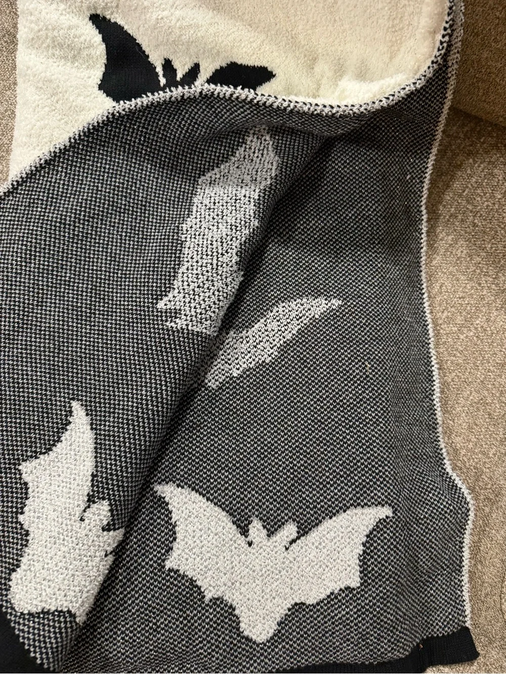 Spooky Night Bat Throw Blanket